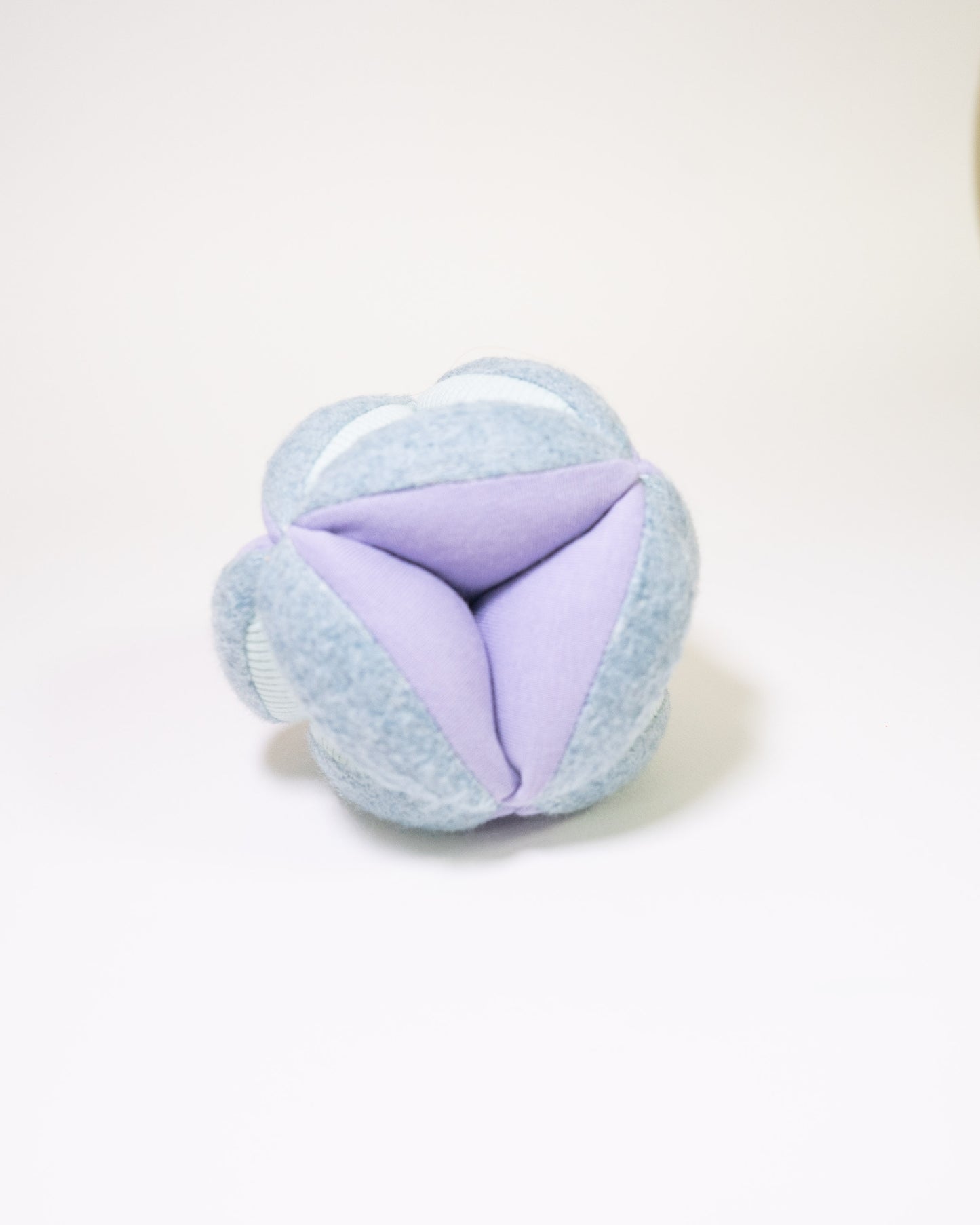 Balle de préhension évolutive Apushi